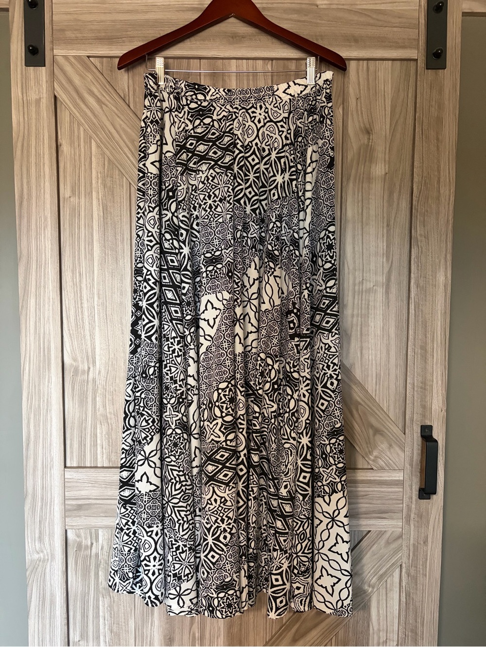 MAGIC Black Cream Patchwork Boho Maxi Skirt L Full Flowy